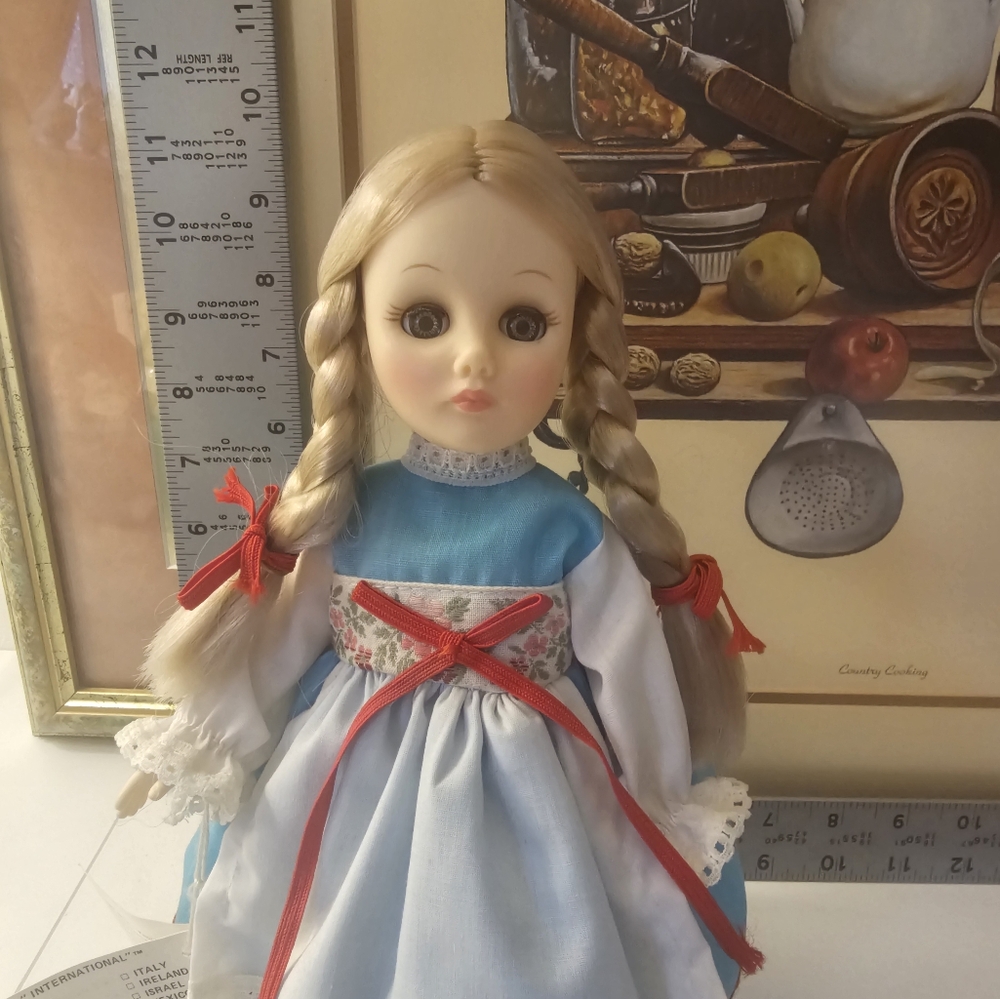 Vintage Effanbee Doll Dutch Girl Wooden Shoes 1976 With Stand. Miss Holland.